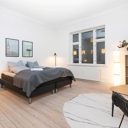 Come Stay In Aarhus - Close To Everything 4 People Exterior photo